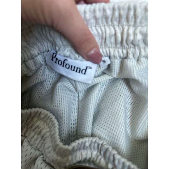 Found Cream Paisley Emblem Mesh Shorts Size Small - Picture 8 of 8